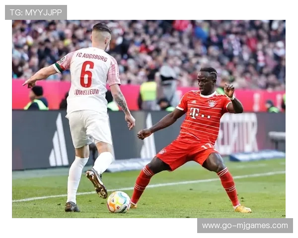 拜仁vs奥格斯堡半场战报:伊藤洋辉头球破门主导局势 拜仁vs奥格斯堡半场战报:伊藤洋辉头球破门主导局势