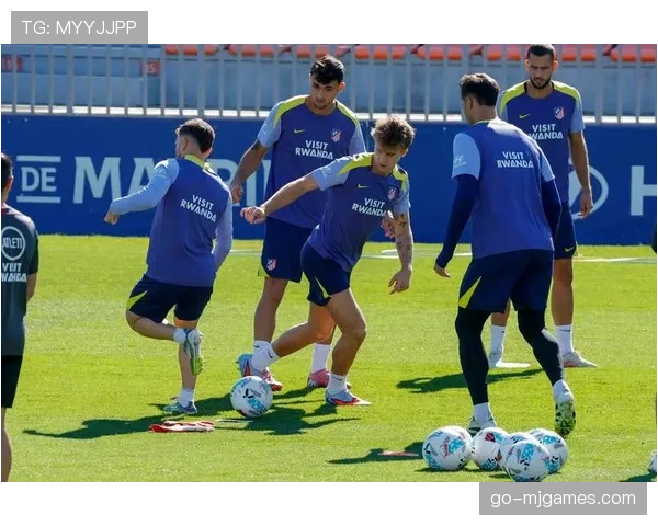 西甲电子竞技联赛决赛落幕，选手使用虚拟皇马队完成倒钩射门夺冠